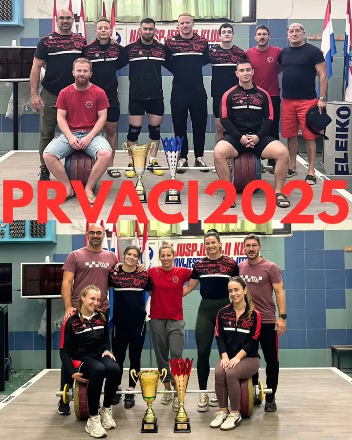 Ekipa DK Metalca, prvaci Hrvatske u Splitu, listopad 2025.